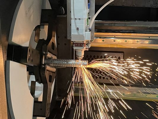 高精度マルチチャックパイプ 電動レーザーチューブ切断機