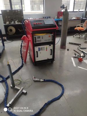 1000W 1500W 2000W 3000W 携帯型ハンドヘルドファイバーレーザー溶接機