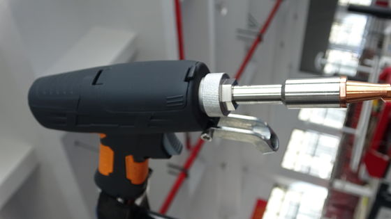 水冷蔵ハンドヘルドレーザー溶接機 1000W 1500W 2000W 3000W 切断厚さ1〜6mm