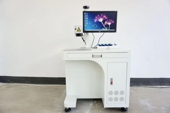 手持ちの100W 60W 50W 30W オートフォーカス 2.5D 3D ファイバーレーザー彫刻機